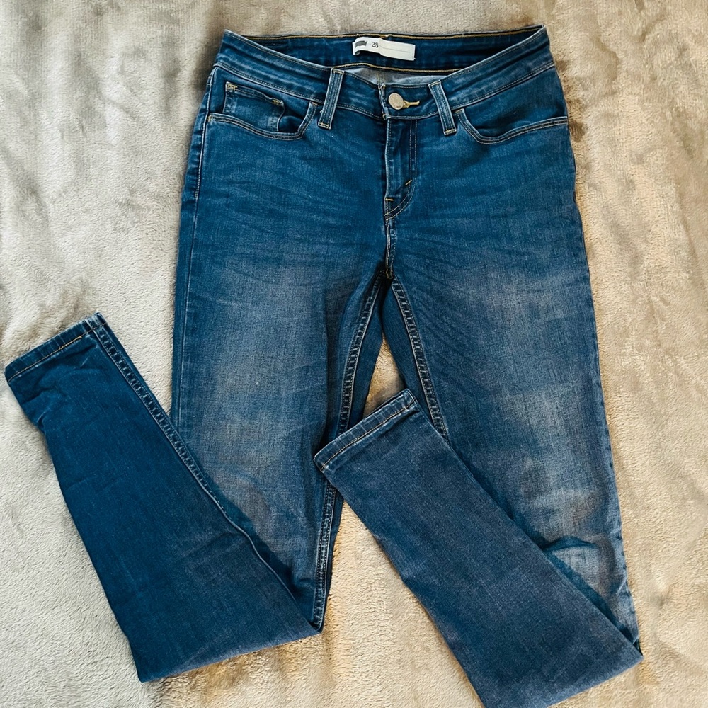 Women’s Levi Skinny Jeans